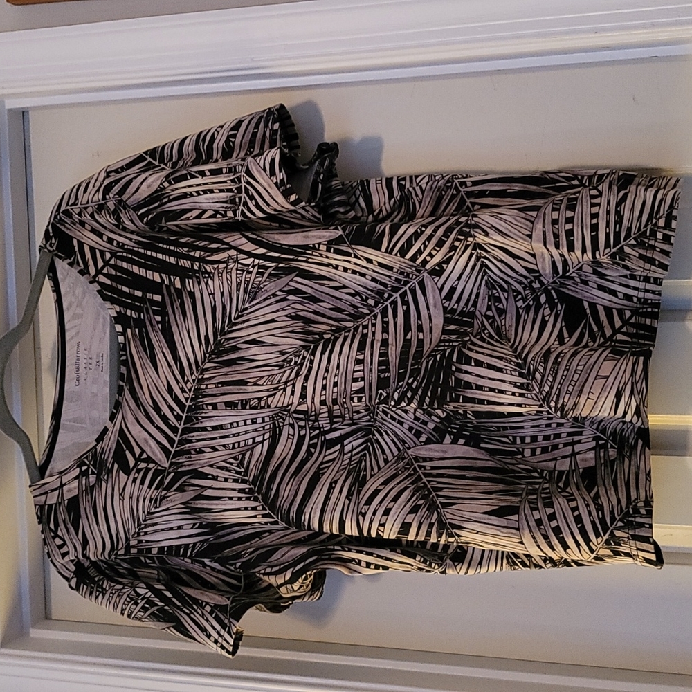 Black and Cream Tropical Print T-Shirt